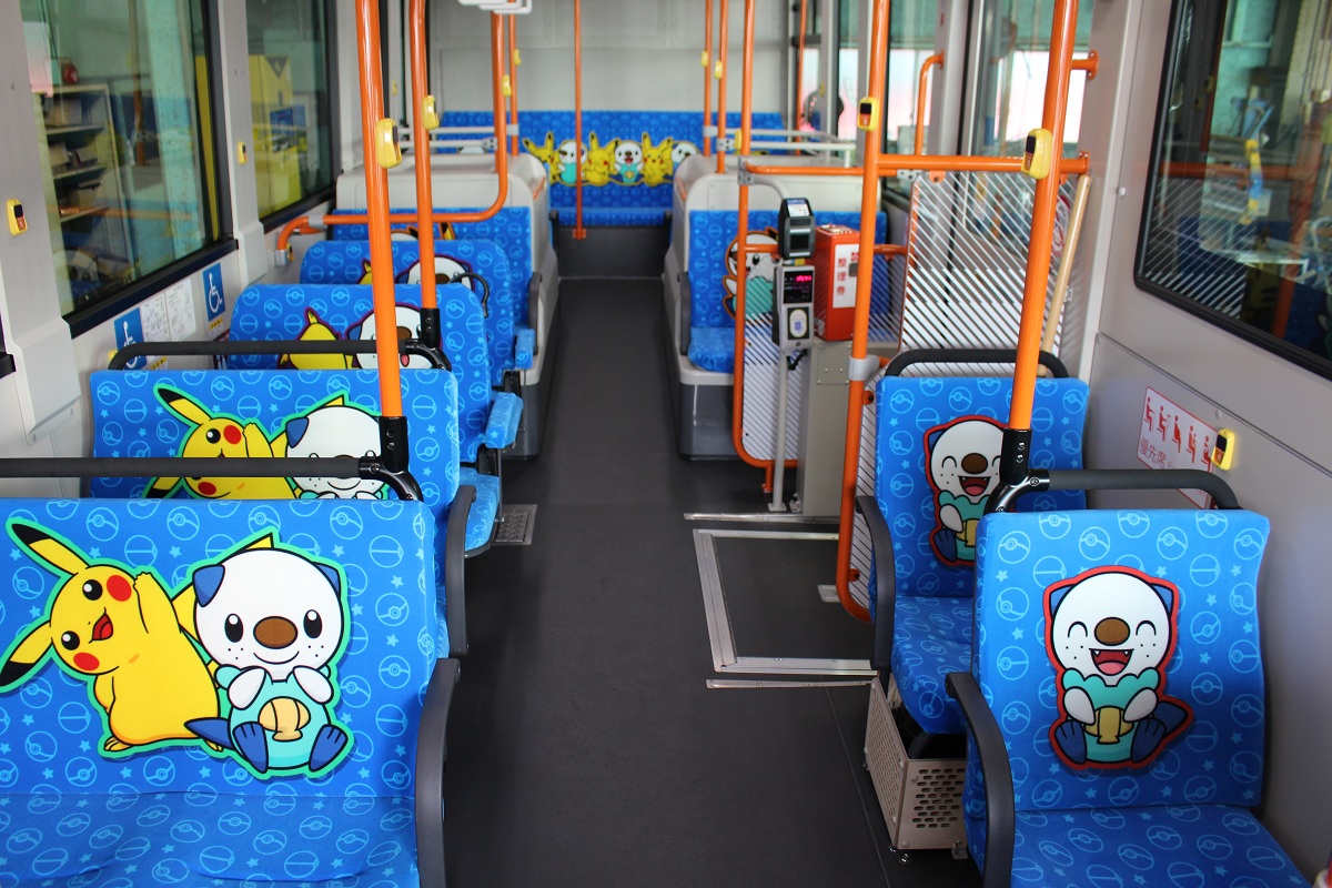 電気バス車内デザイン